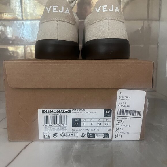 Veja Campo Suede Sneakers – Brand New – Size 6 - Picture 2 of 4